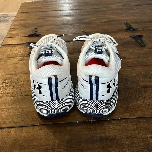 Under Armour Women's HOVR Block City Volleyball Shoes size‎ 10.5 - Picture 4 of 9